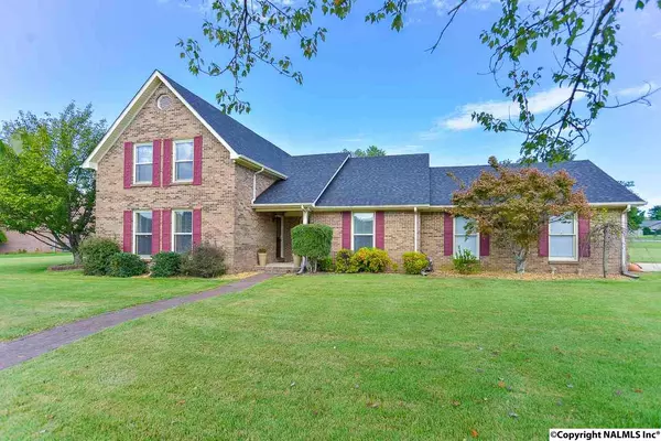 11 Dee Ann Road, Trinity, AL 35673