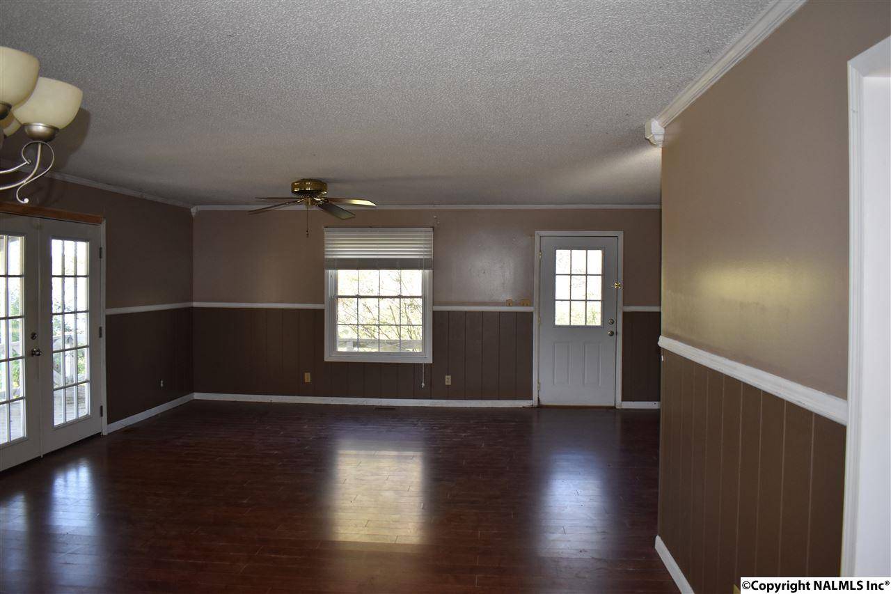 Southside, AL 35907,5996 Peninsula Point