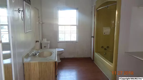 Ragland, AL 35131,81 Railroad Avenue