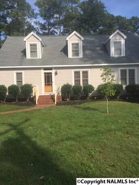 3506 Pinehurst Drive, Decatur, AL 35601