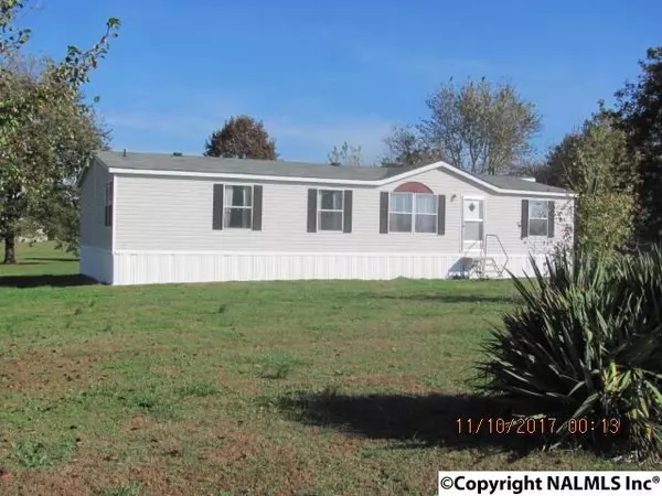 121 Sunset Drive, Hazel Green, AL 35750