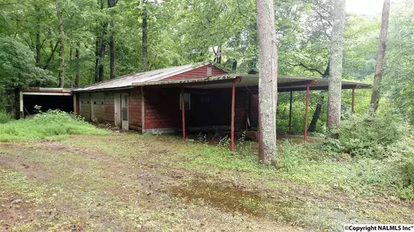 Scottsboro, AL 35769,985 Carlton Road