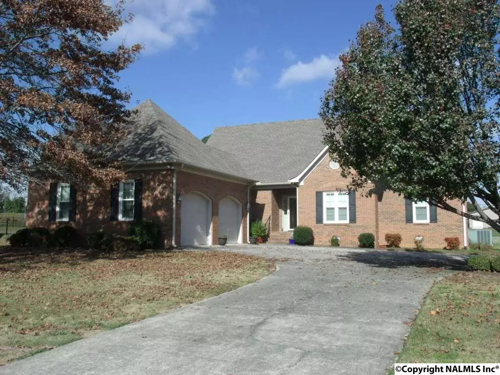 Arab, AL 35016,1042 Covington Court NW