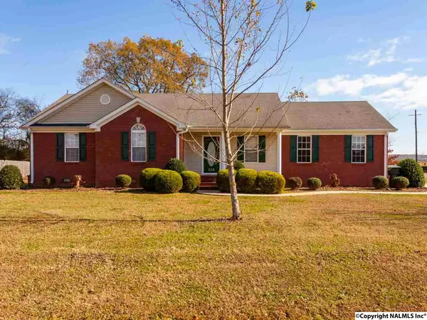 225 Tanner Point Drive, New Market, AL 35761