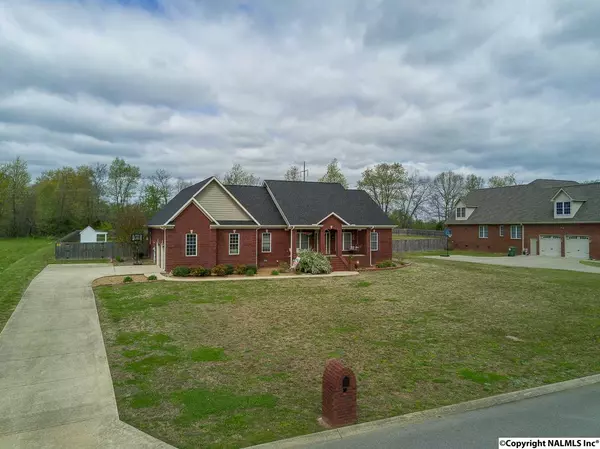 9 Honeysuckle Drive, Fayetteville, TN 37334