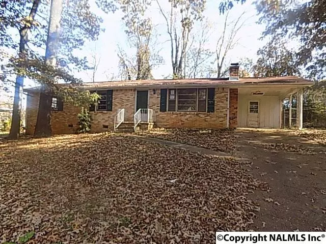 117 Lakeside Drive E, Florence, AL 35630