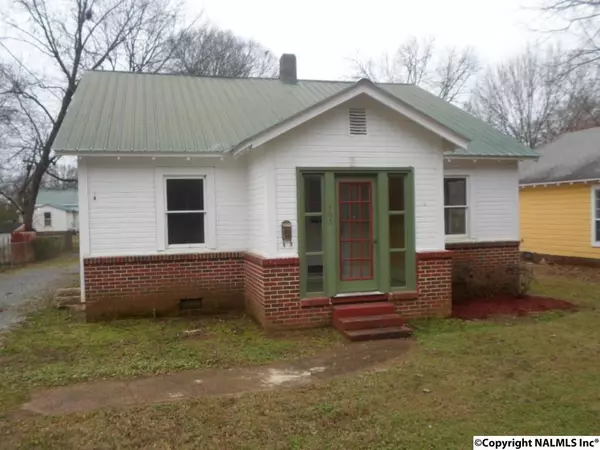 405 W Appletree Street, Scottsboro, AL 35768