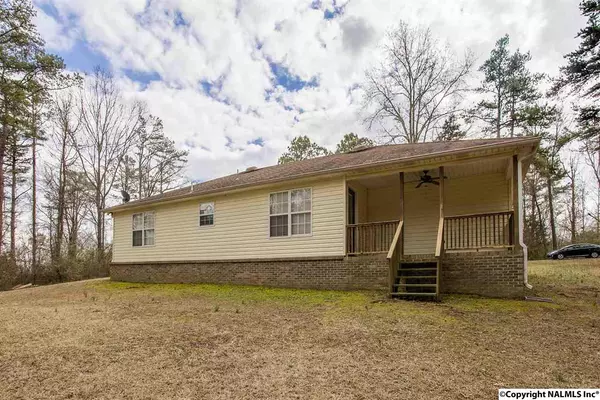 Eva, AL 35621,56 Hudgins Road