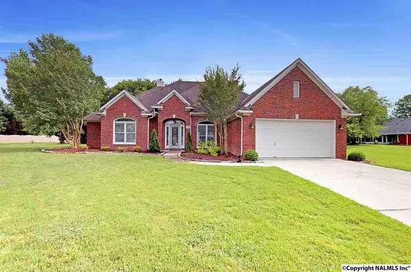 3102 Connomara Court, Owens Cross Roads, AL 35763