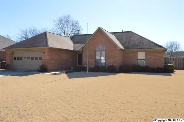 1631 Stone River Drive, Decatur, AL 35603