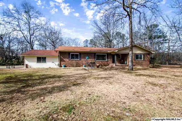 813 Northwood Drive, Centre, AL 35967