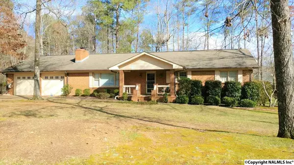 321 Waddill Drive, Rainbow City, AL 35906