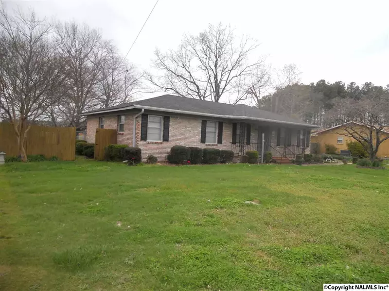 306 Briarwood Avenue, Albertville, AL 35950