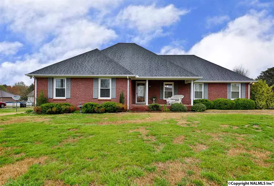 117 Spring Tanner Road, Hazel Green, AL 35750