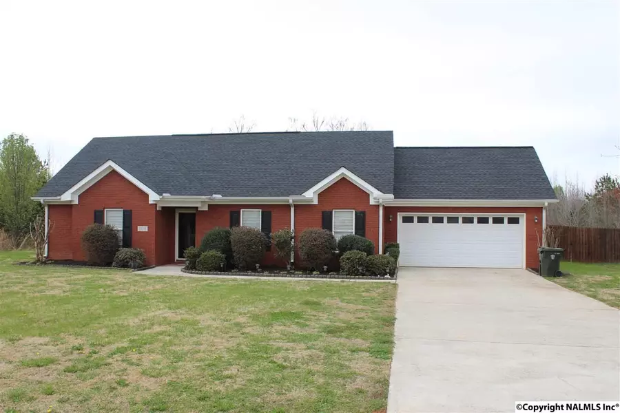 108 White Willow Court, Hazel Green, AL 35750