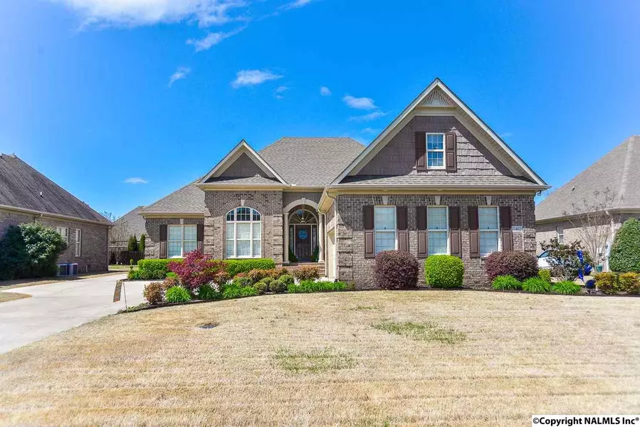 17463 Carillon Drive, Athens, AL 35611