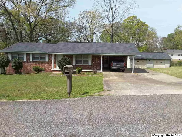 517 Hillmont Avenue, Gadsden, AL 35903