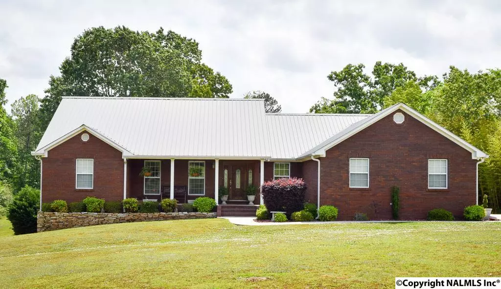 2813 Lawrence Cove Road, Eva, AL 35621