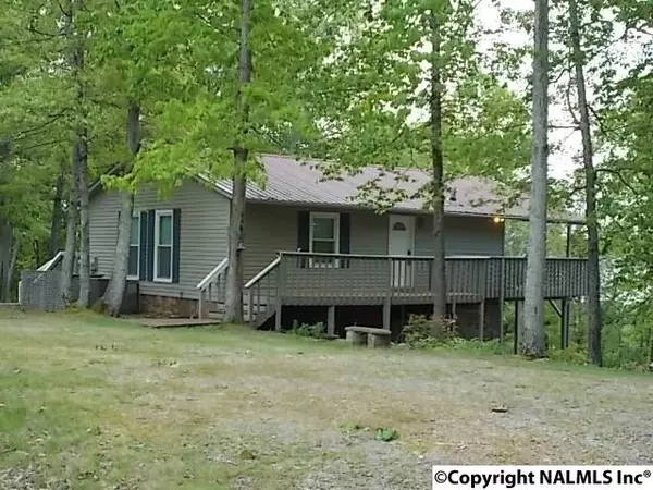 2411 Preston Island Circle, Scottsboro, AL 35769