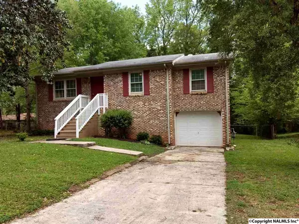 4634 Broadmeadow Lane NW, Huntsville, AL 35810