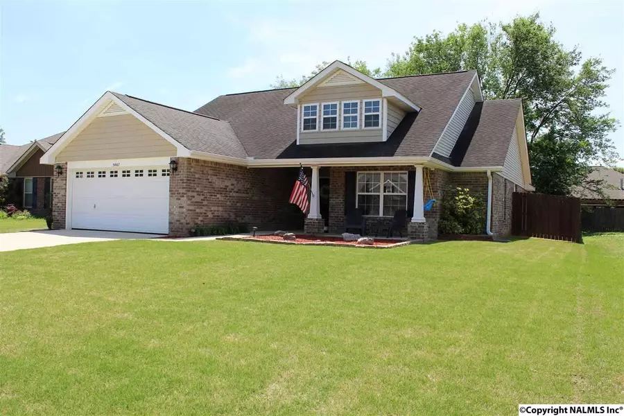 5007 Montauk Trail, Owens Cross Roads, AL 35763