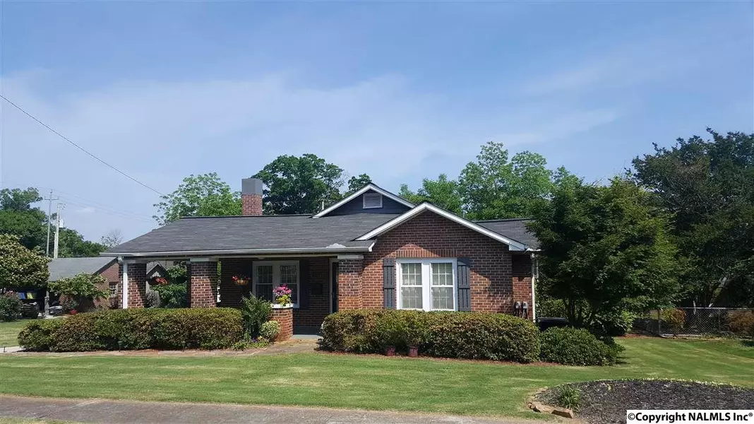 1113 O Brig Avenue, Guntersville, AL 35976