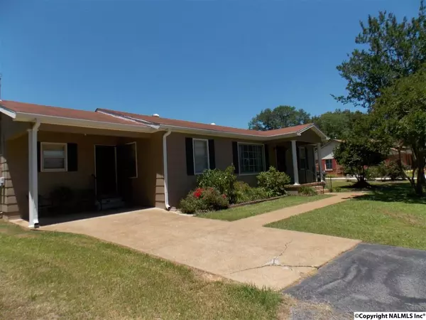 138 Hamaker Street, Decatur, AL 35603