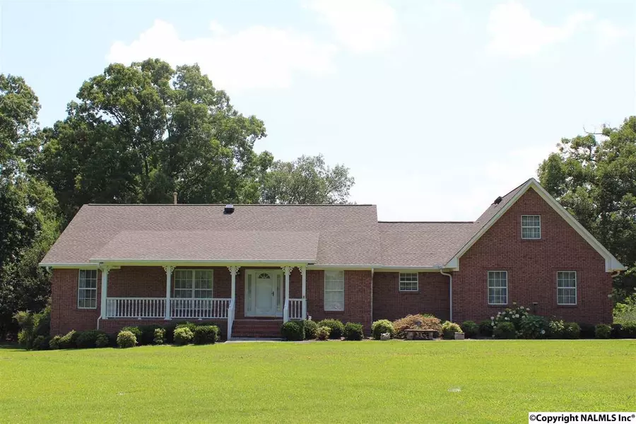 395 County Road 599, Hanceville, AL 35077