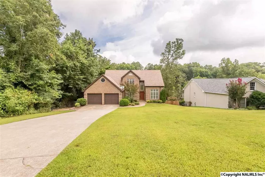 145 Hazelwood Lane, Florence, AL 35634