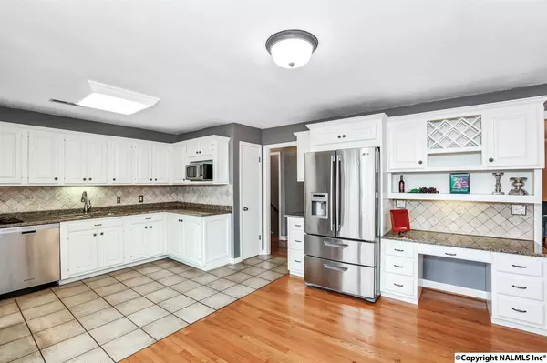 Huntsville, AL 35801,2600 Scenic Drive