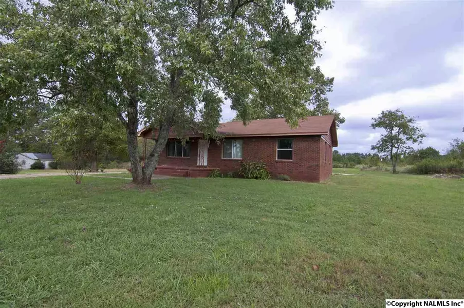 819 Strain Road W, Athens, AL 35611