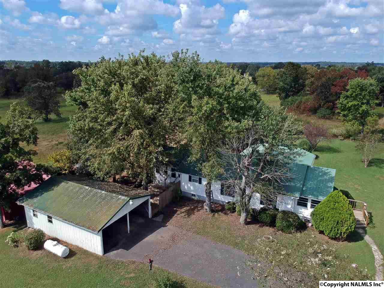 Fort Payne, AL 35968,526 County Road 588