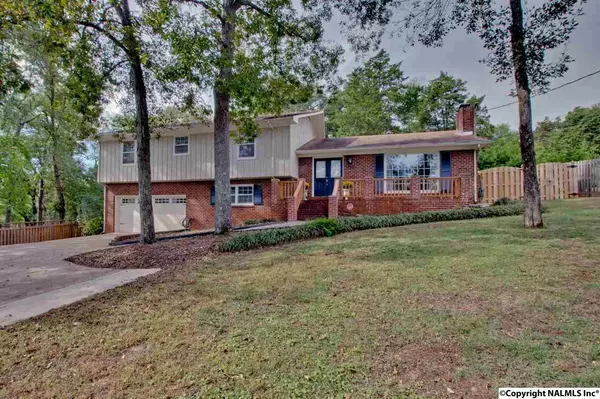 2722 Limestone Drive, Huntsville, AL 35801