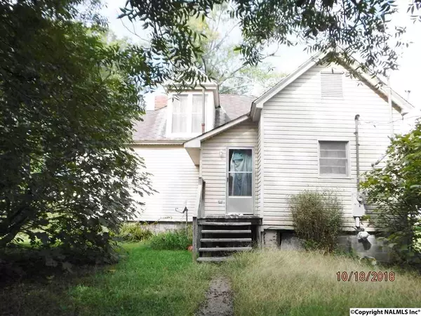 Gadsden, AL 35904,12 Comnock Avenue