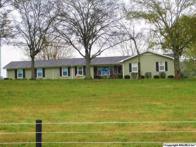 3 L. Smith Road, Petersburg, TN 37144