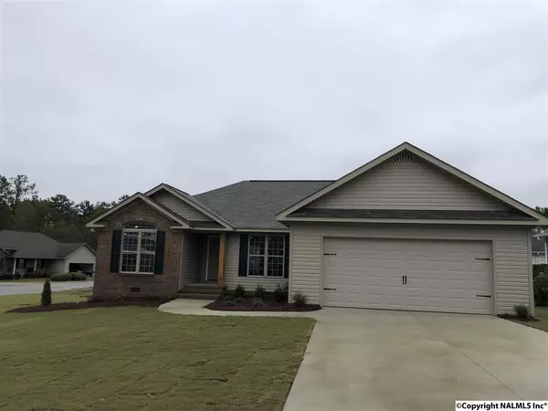 3093 Lakeview Circle, Southside, AL 35907