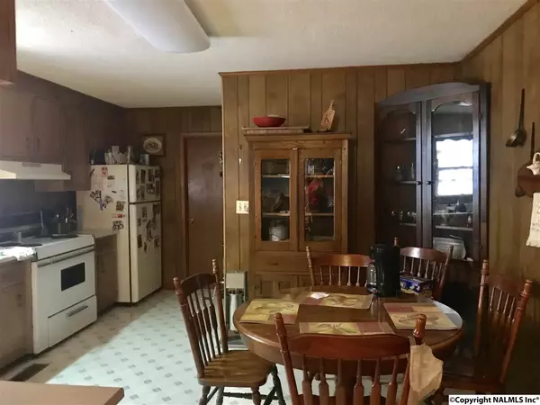 Lester, AL 35647,26775 West Limestone School Road