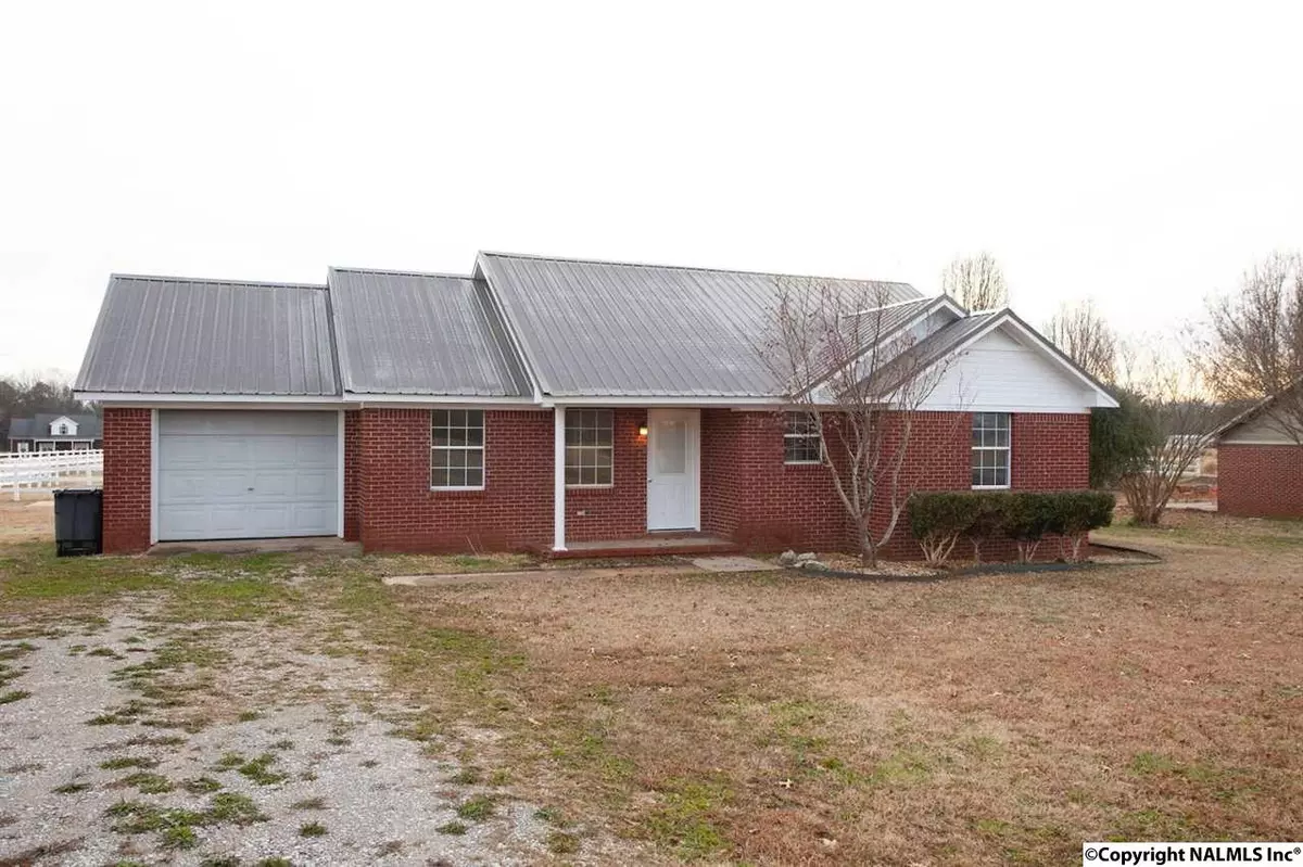 Moulton, AL 35650,932 County Road 217