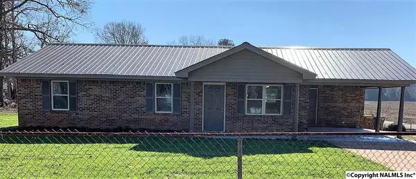 Moulton, AL 35650,416 Lois Street