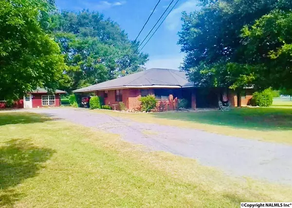 1174 Alford Bend Road,  Hokes Bluff,  AL 35903