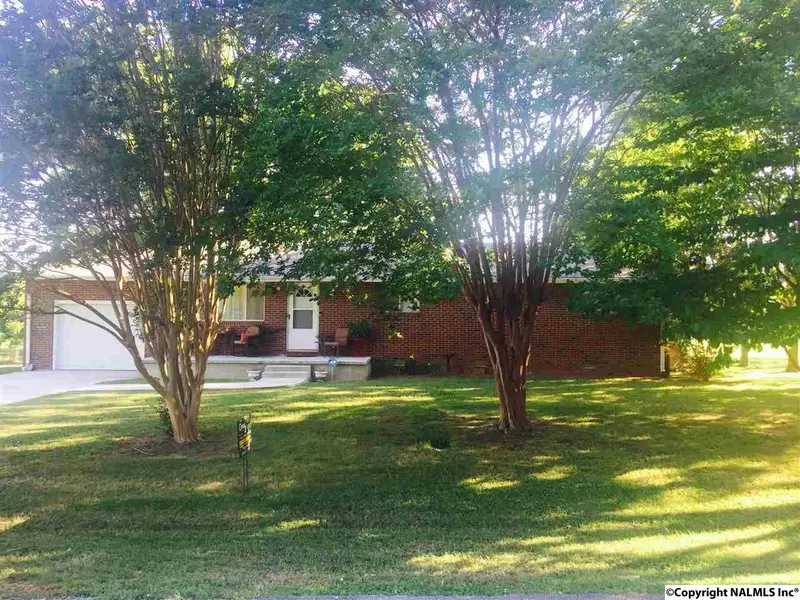 205 Sunset Drive, Athens, AL 35611