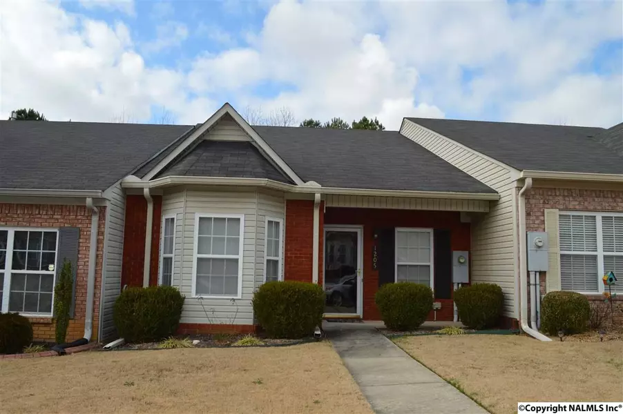 1205 Autumn Lane, Hartselle, AL 35640