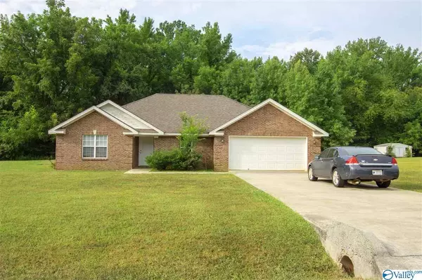 165 Singletree Drive, Hazel Green, AL 35750