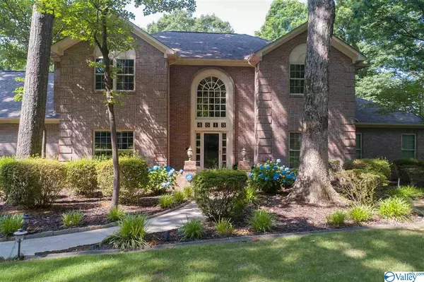 Decatur, AL 35603,4513 Autumn Leaves Trail