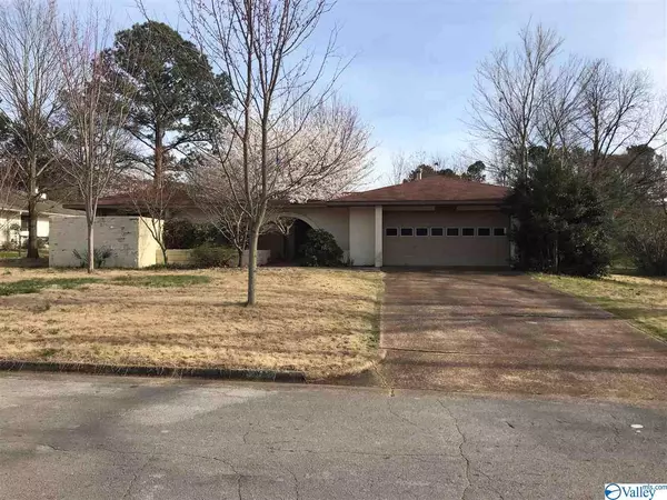 2006 Wrenwood Drive, Huntsville, AL 35803