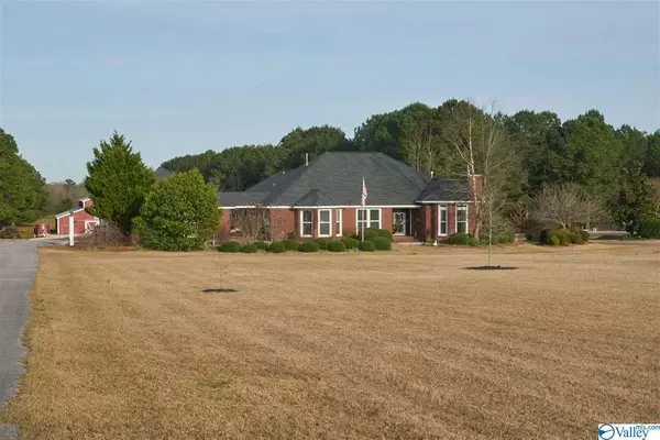 1325 Kirby Bridge Road, Danville, AL 35619