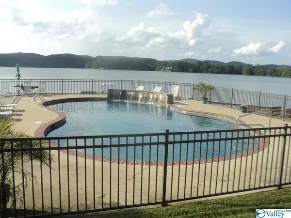 Cedar Bluff, AL 35959,3680 West Chattooga Drive #406