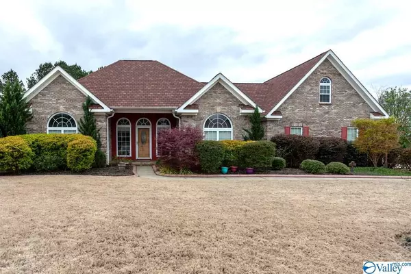 2822 Summerwind Drive, Decatur, AL 35603