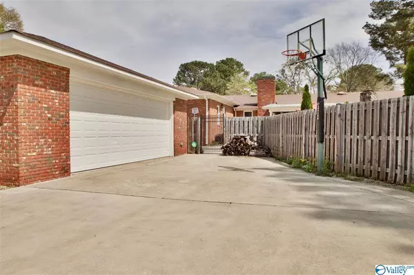 Decatur, AL 35601,2315 Brookwood Drive