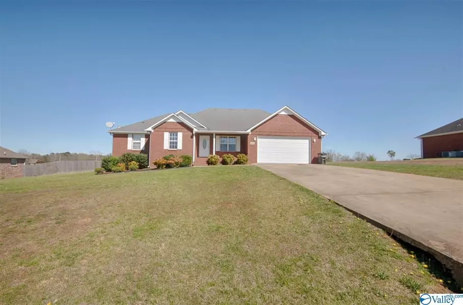 27822 Gretta Circle, Ardmore, AL 35739